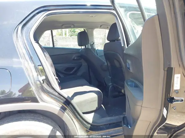 3GNCJKSB3HL286517 2017 CHEVROLET TRAX - Image 8