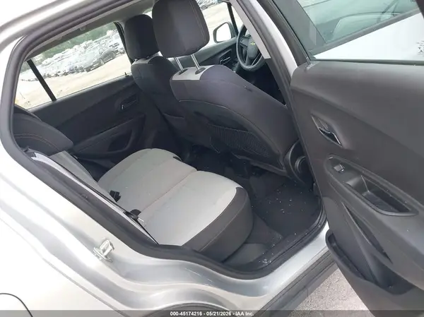 3GNCJKSB3HL289045 2017 CHEVROLET TRAX - Image 8