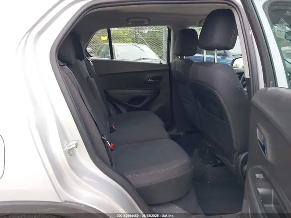 3GNCJKSB3HL289658 2017 CHEVROLET TRAX - Image 8