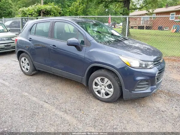 3GNCJKSB3JL189680 2018 CHEVROLET TRAX - Image 1