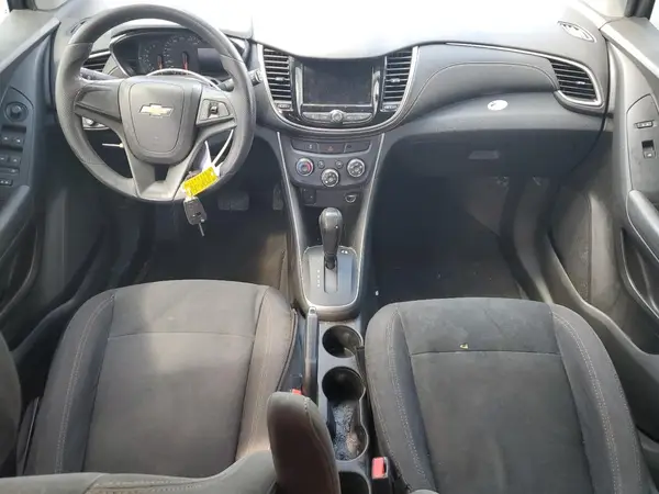3GNCJKSB3JL201407 2018 CHEVROLET TRAX - Image 8