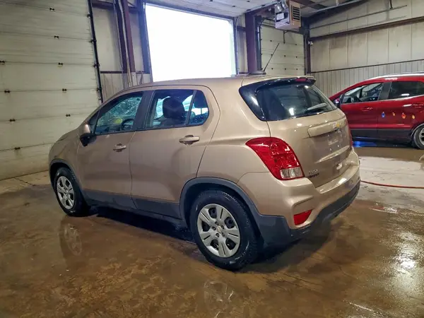 3GNCJKSB3JL290511 2018 CHEVROLET TRAX - Image 2