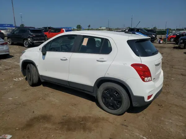 3GNCJKSB3JL305797 2018 CHEVROLET TRAX - Image 2