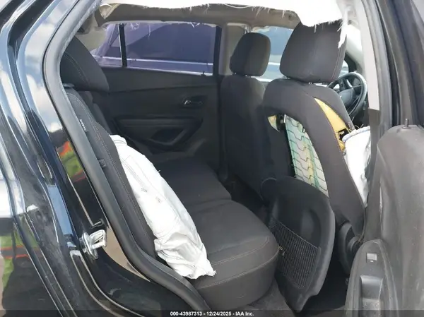 3GNCJKSB3JL307307 2018 CHEVROLET TRAX - Image 8