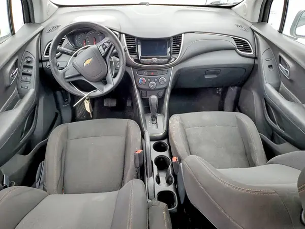 3GNCJKSB3JL308103 2018 CHEVROLET TRAX - Image 8