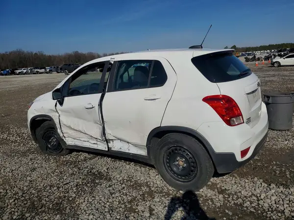 3GNCJKSB3JL325578 2018 CHEVROLET TRAX - Image 2