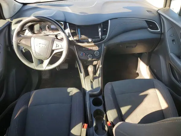 3GNCJKSB3JL325578 2018 CHEVROLET TRAX - Image 8