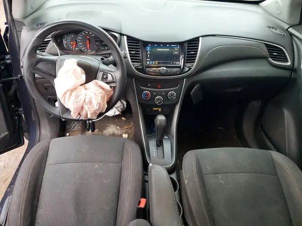 3GNCJKSB3JL336998 2018 CHEVROLET TRAX - Image 8