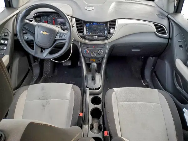 3GNCJKSB3JL348682 2018 CHEVROLET TRAX - Image 8