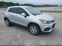 3GNCJKSB3JL352411 2018 CHEVROLET TRAX