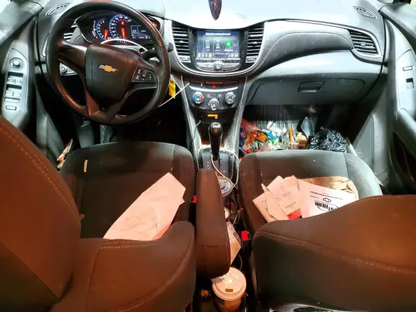 3GNCJKSB3JL368950 2018 CHEVROLET TRAX - Image 8