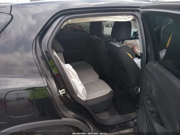 3GNCJKSB3JL404412 2018 CHEVROLET TRAX - Image 8