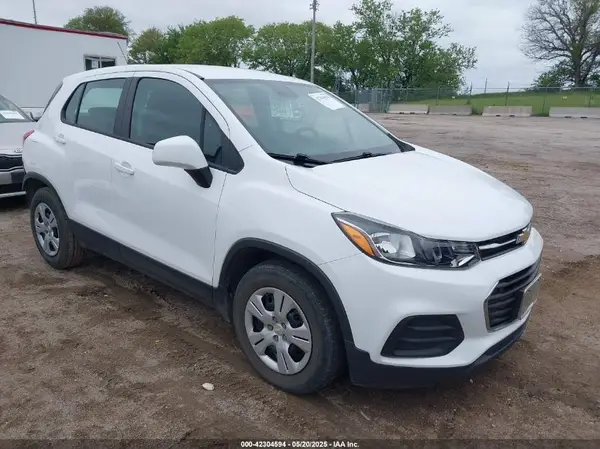 3GNCJKSB3JL416060 2018 CHEVROLET TRAX - Image 1