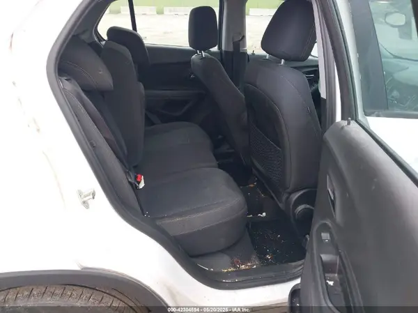 3GNCJKSB3JL416060 2018 CHEVROLET TRAX - Image 8