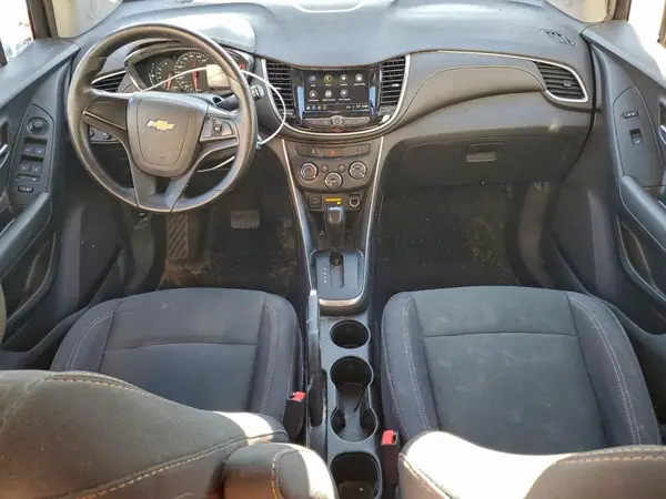 3GNCJKSB3KL111577 2019 CHEVROLET TRAX - Image 8