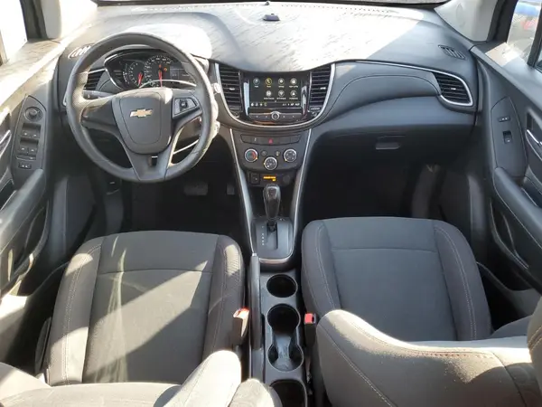 3GNCJKSB3KL113068 2019 CHEVROLET TRAX - Image 8