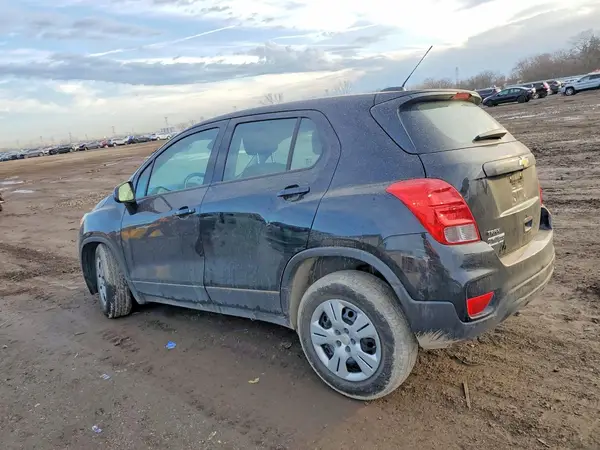 3GNCJKSB3KL134020 2019 CHEVROLET TRAX - Image 2