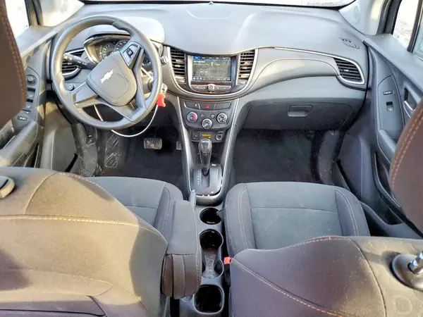 3GNCJKSB3KL134020 2019 CHEVROLET TRAX - Image 8