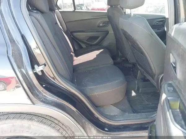 3GNCJKSB3KL153473 2019 CHEVROLET TRAX - Image 8