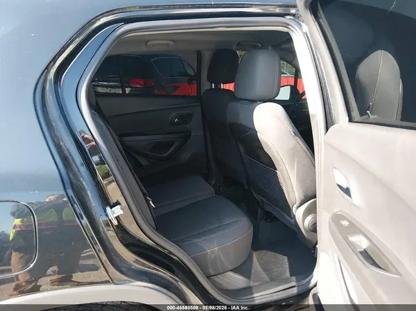 3GNCJKSB3KL158981 2019 CHEVROLET TRAX - Image 8