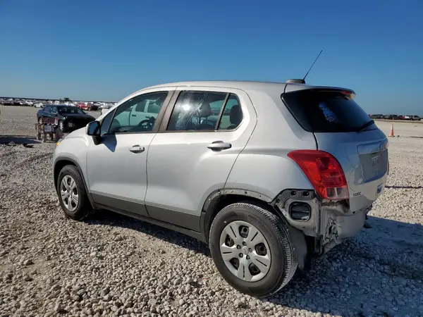 3GNCJKSB3KL171682 2019 CHEVROLET TRAX - Image 2