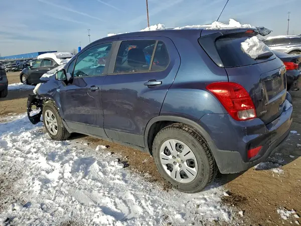 3GNCJKSB3KL173660 2019 CHEVROLET TRAX - Image 2