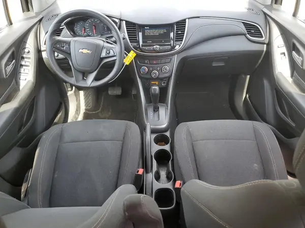 3GNCJKSB3KL208083 2019 CHEVROLET TRAX - Image 8