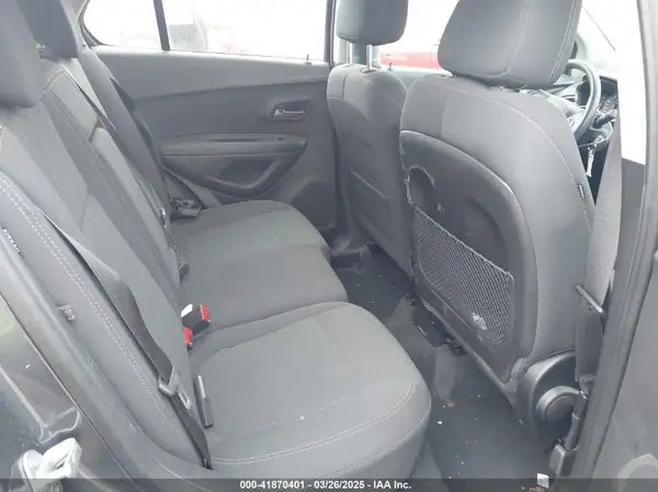 3GNCJKSB3KL210528 2019 CHEVROLET TRAX - Image 8