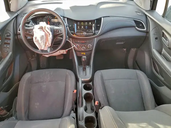 3GNCJKSB3KL217284 2019 CHEVROLET TRAX - Image 8