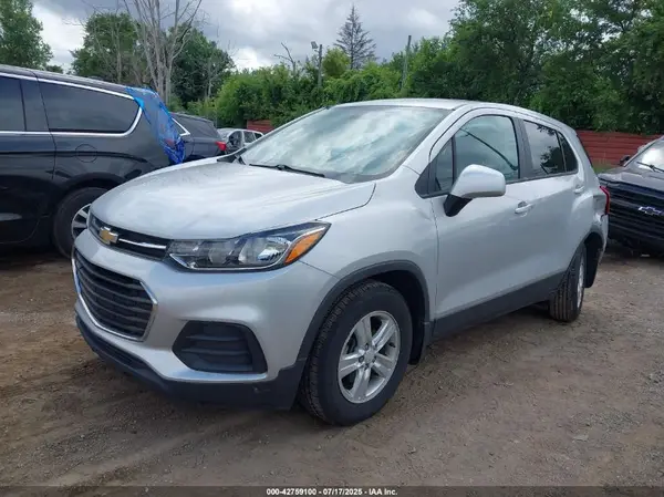 3GNCJKSB3KL221075 2019 CHEVROLET TRAX - Image 2