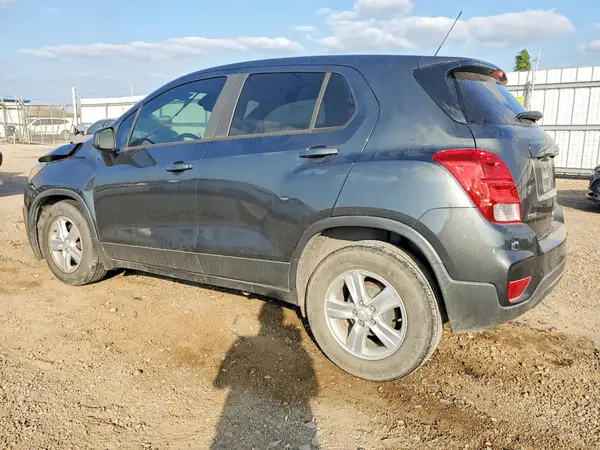 3GNCJKSB3KL250320 2019 CHEVROLET TRAX - Image 2