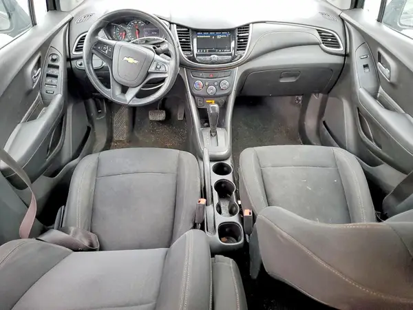3GNCJKSB3KL263116 2019 CHEVROLET TRAX - Image 8