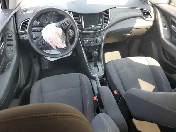 3GNCJKSB3KL298769 2019 CHEVROLET TRAX - Image 8