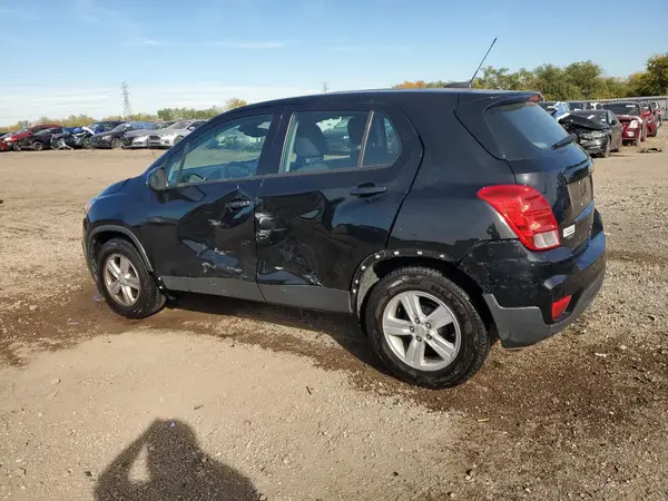 3GNCJKSB3KL314761 2019 CHEVROLET TRAX - Image 2
