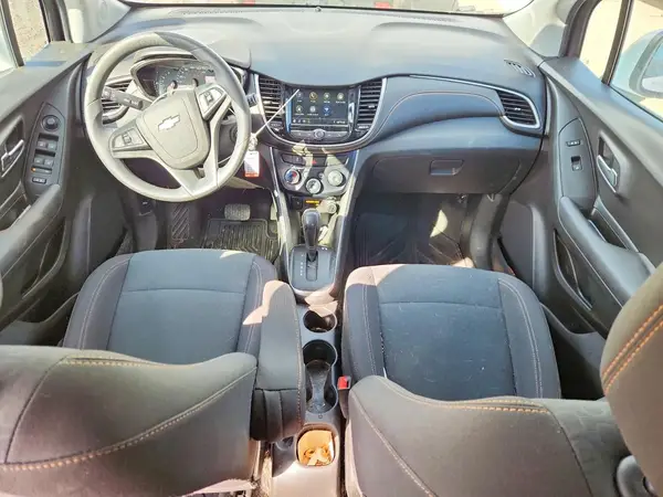3GNCJKSB3KL336629 2019 CHEVROLET TRAX - Image 8