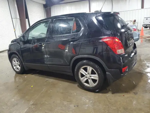 3GNCJKSB3KL351423 2019 CHEVROLET TRAX - Image 2