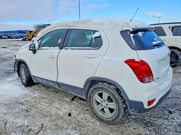 3GNCJKSB3KL379450 2019 CHEVROLET TRAX - Image 2