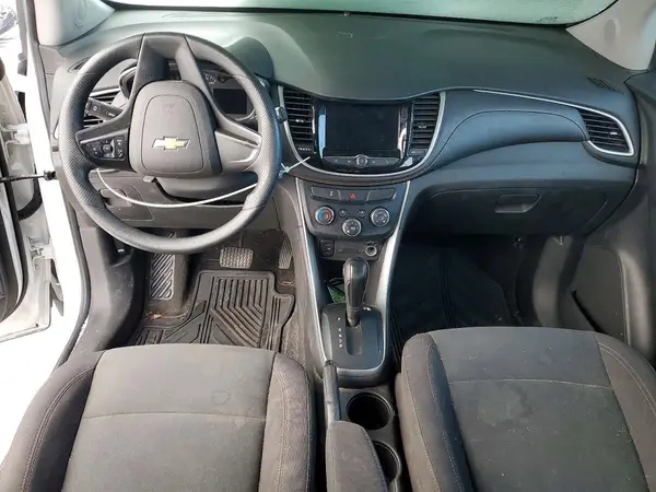 3GNCJKSB3KL379450 2019 CHEVROLET TRAX - Image 8