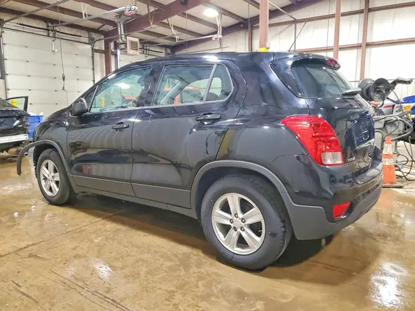 3GNCJKSB3KL392117 2019 CHEVROLET TRAX - Image 2