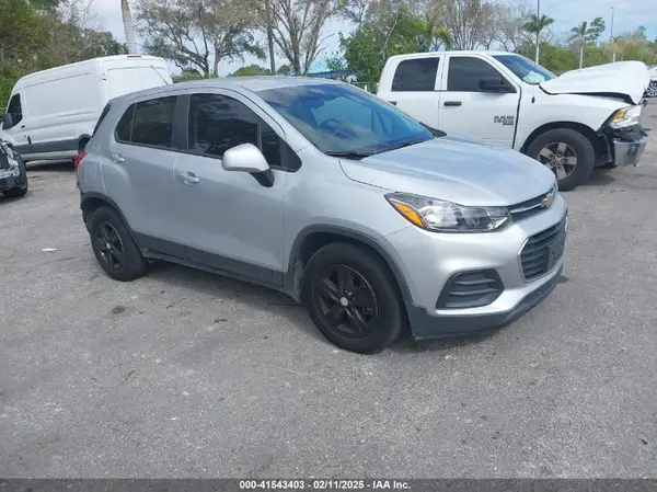 3GNCJKSB3KL402712 2019 CHEVROLET TRAX - Image 1