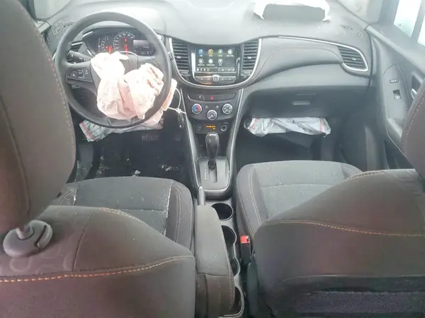 3GNCJKSB3KL403102 2019 CHEVROLET TRAX - Image 8