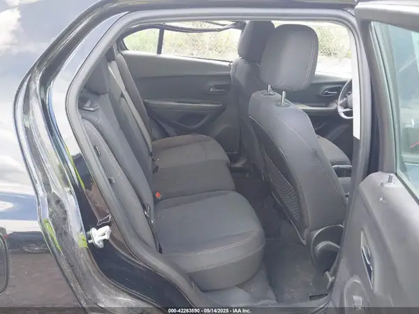 3GNCJKSB3LL128008 2020 CHEVROLET TRAX - Image 8