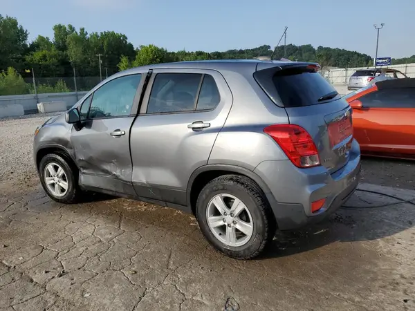 3GNCJKSB3LL135170 2020 CHEVROLET TRAX - Image 2