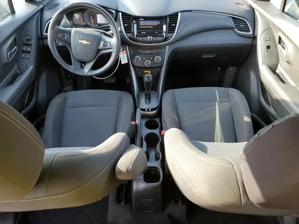 3GNCJKSB3LL135170 2020 CHEVROLET TRAX - Image 8