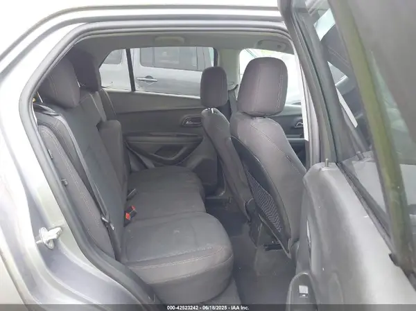 3GNCJKSB3LL154785 2020 CHEVROLET TRAX - Image 8