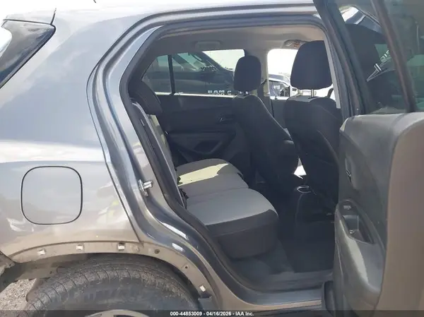 3GNCJKSB3LL159873 2020 CHEVROLET TRAX - Image 8