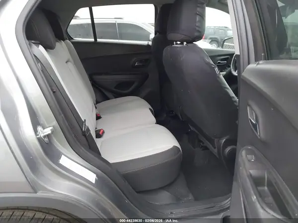 3GNCJKSB3LL164166 2020 CHEVROLET TRAX - Image 8