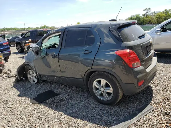 3GNCJKSB3LL168525 2020 CHEVROLET TRAX - Image 2