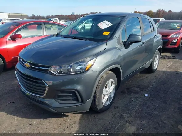 3GNCJKSB3LL175488 2020 CHEVROLET TRAX - Image 2