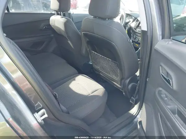 3GNCJKSB3LL175488 2020 CHEVROLET TRAX - Image 8